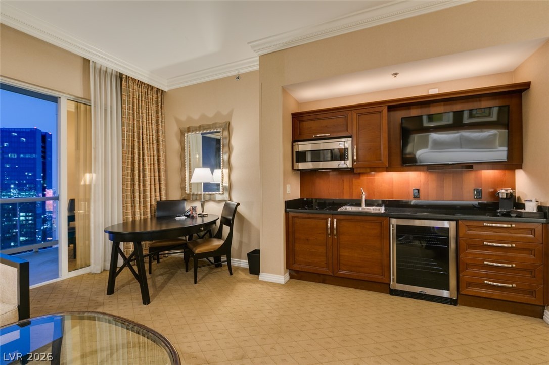Photo 11 of 29, 135 E HARMON Avenue #3209