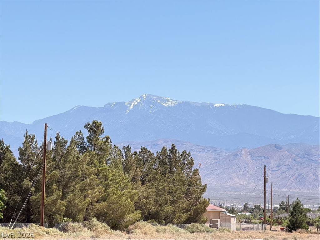 1880 Escuela Avenue, Pahrump