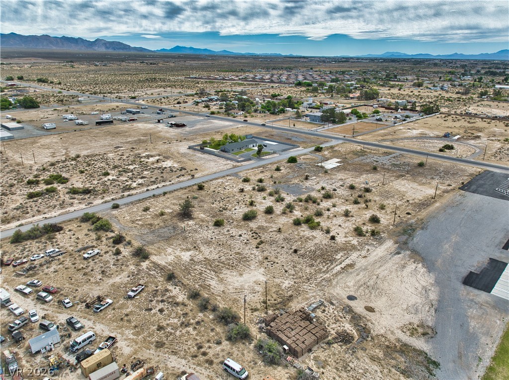 Photo 11 of 17, 280 W Mesquite Avenue