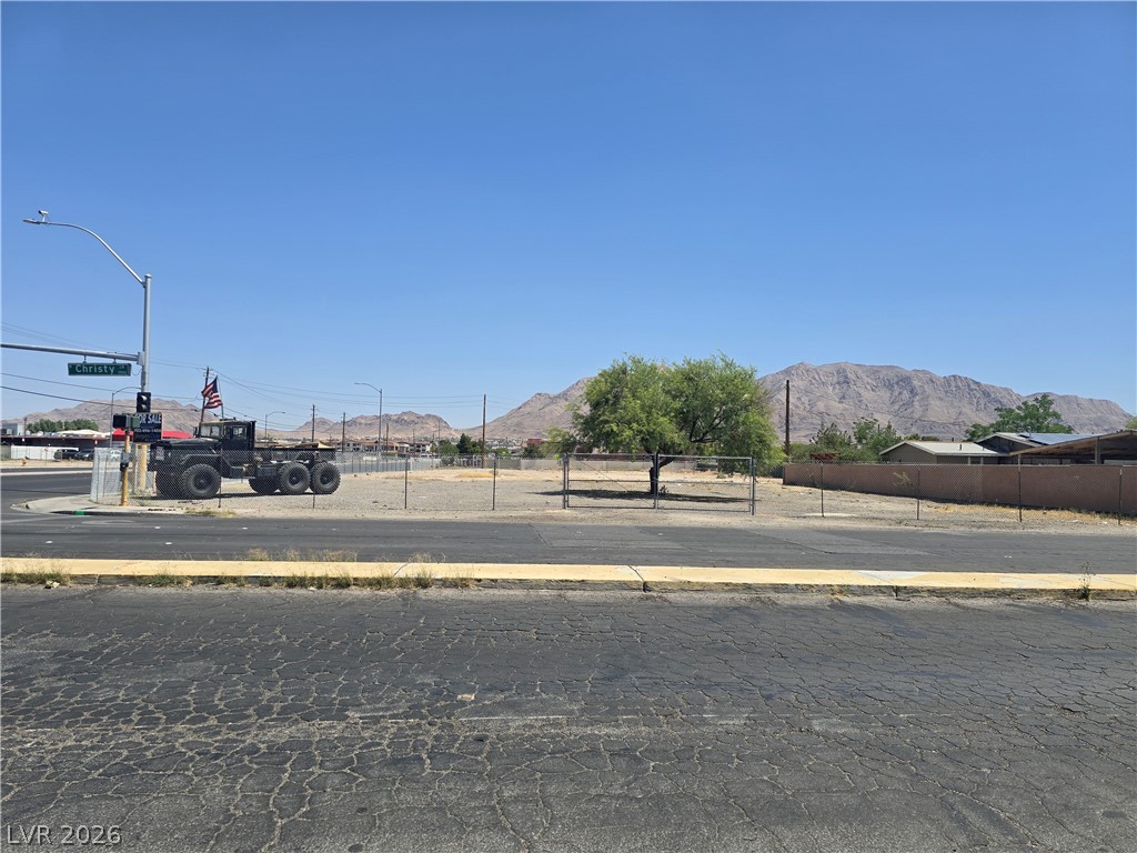Photo 2 of Christy & Lake Mead
