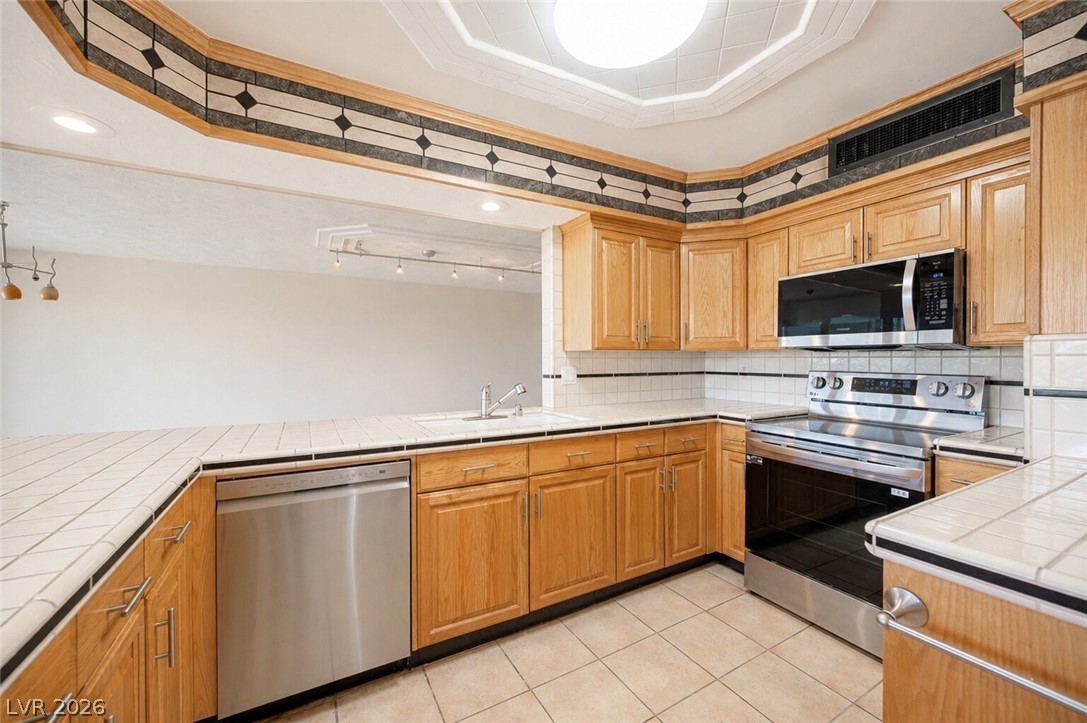 Photo 5 of 3111 Bel Air Drive #6E