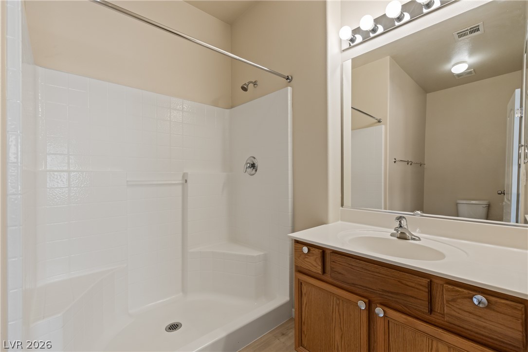 Photo 11 of 28, 724 Hardy Way #E