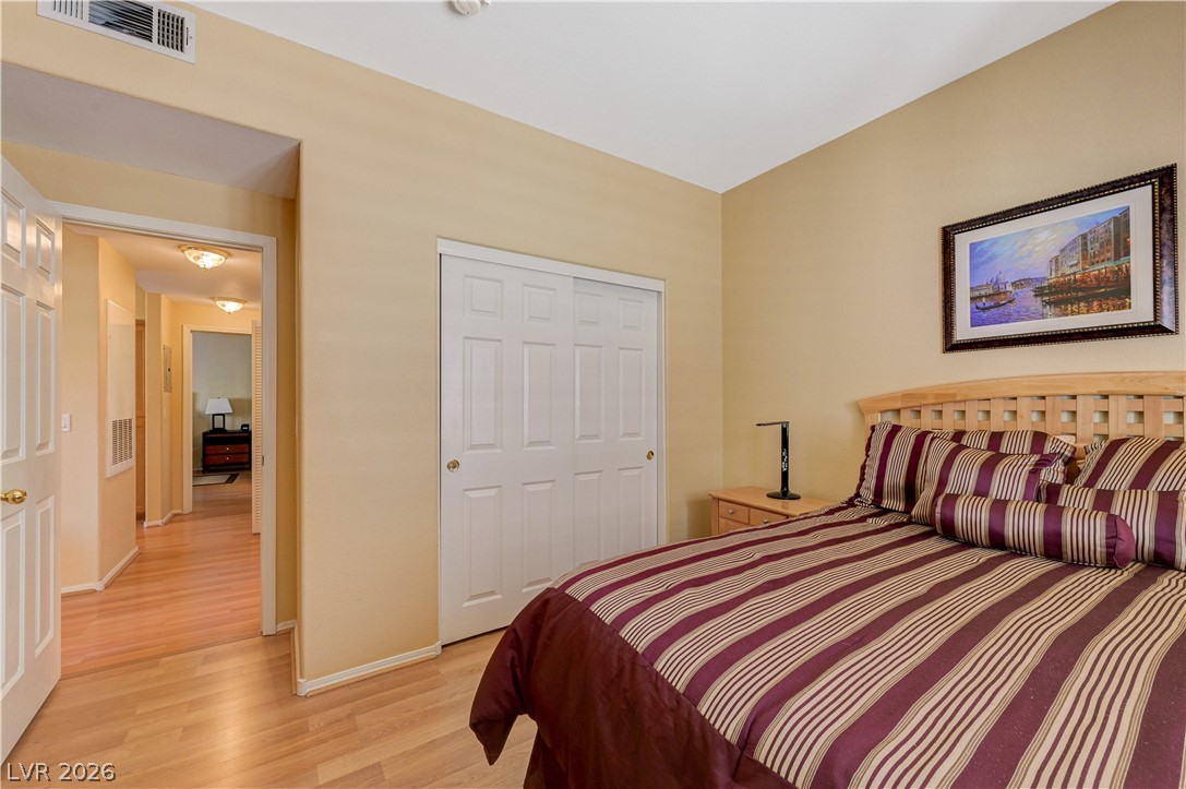 Photo 18 of 33, 8501 W University Avenue #2102