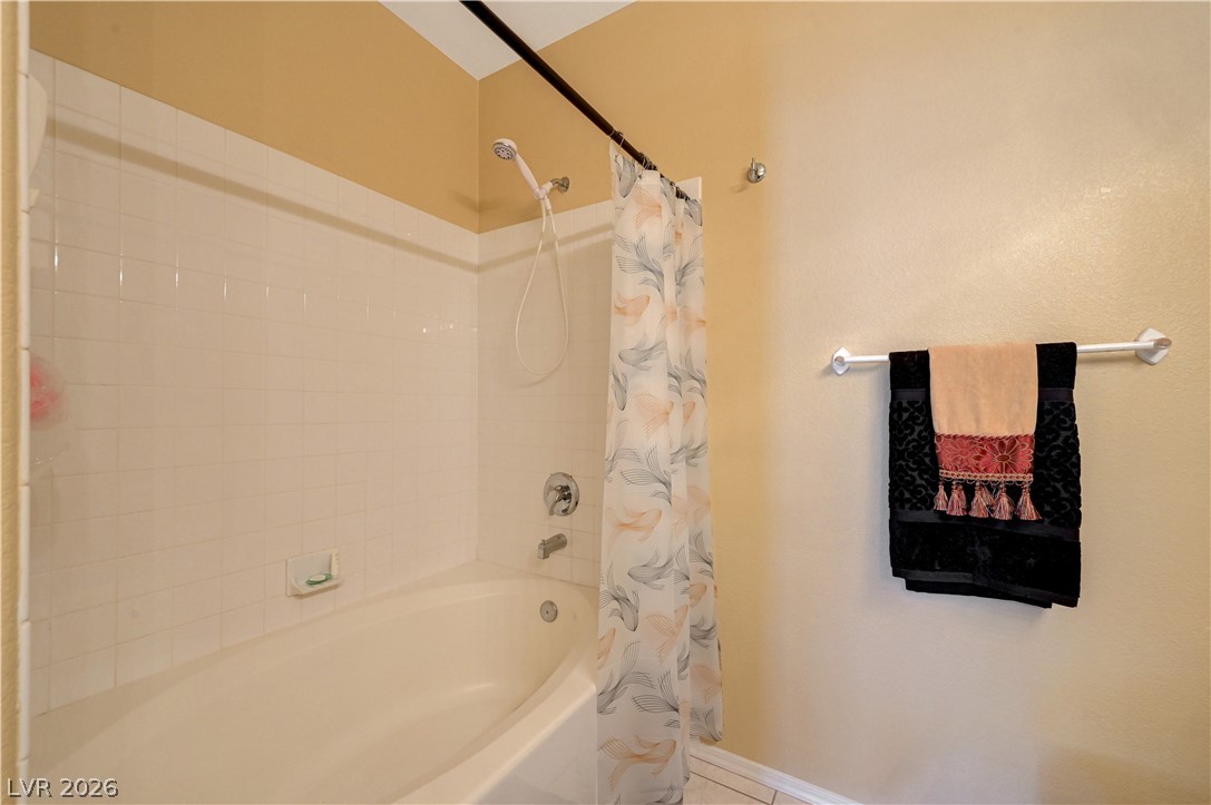 Photo 23 of 33, 8501 W University Avenue #2102