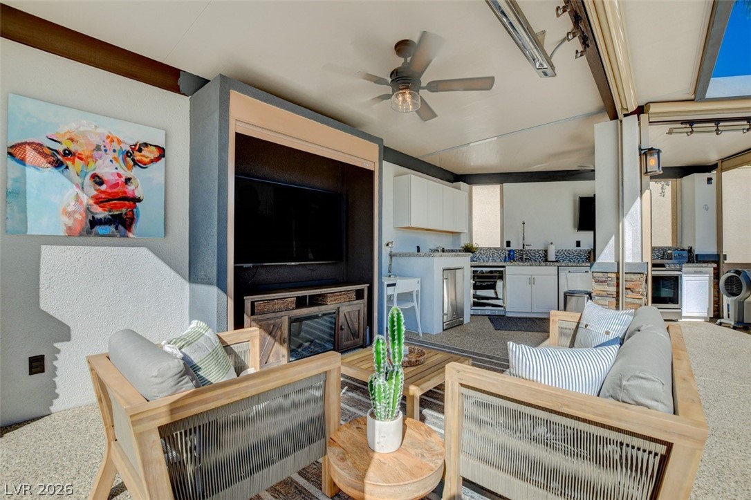 8175 Arville Street #235, Las Vegas