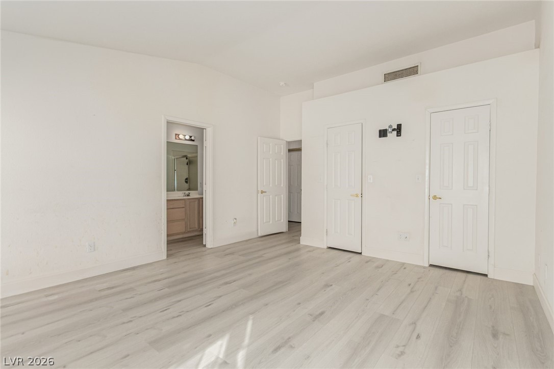 Photo 18 of 31, 4908 Winterset Drive