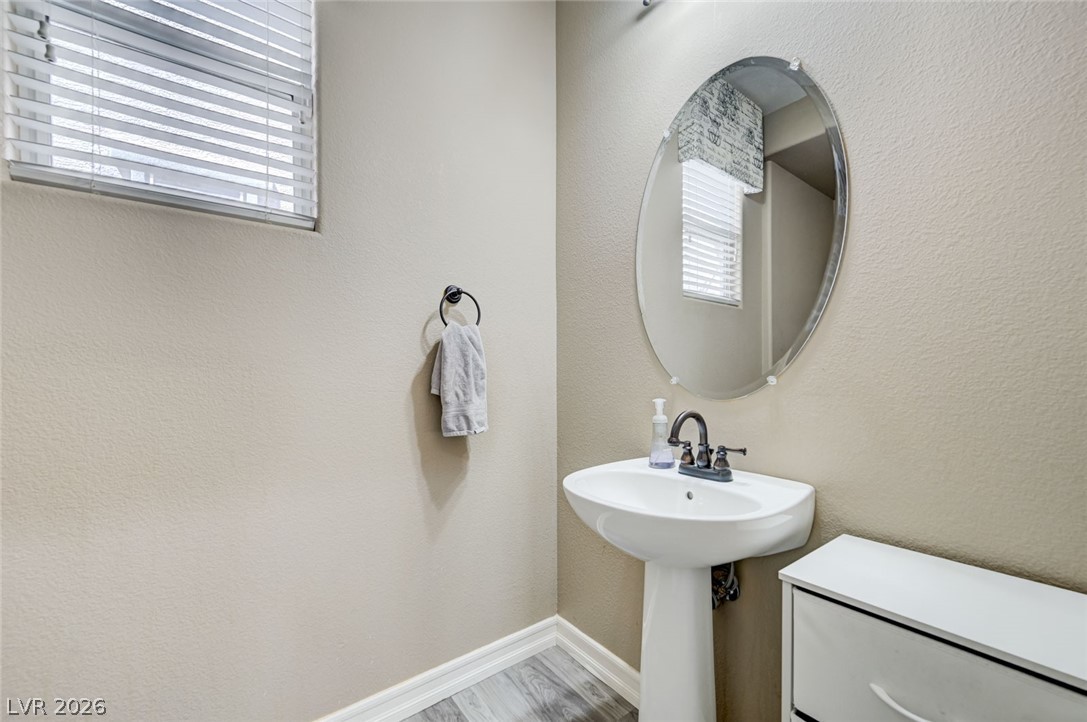 Photo 19 of 48, 5412 Talmo Street