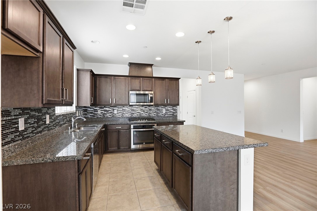 Photo 32 of 48, 1273 Olivia Parkway