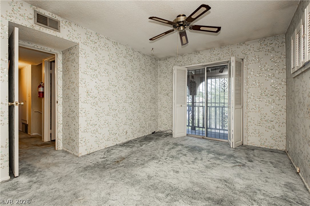Photo 11 of 27, 2583 Vegas Valley Drive
