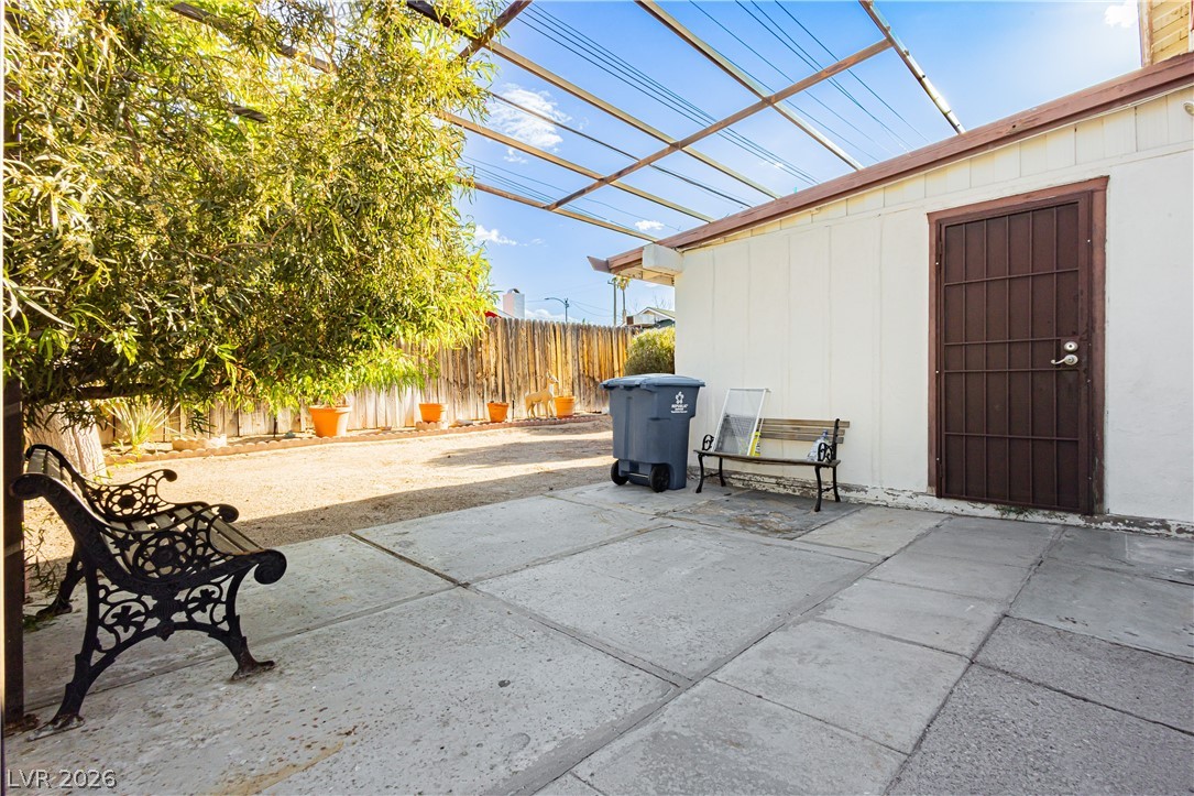 Photo 23 of 27, 2583 Vegas Valley Drive