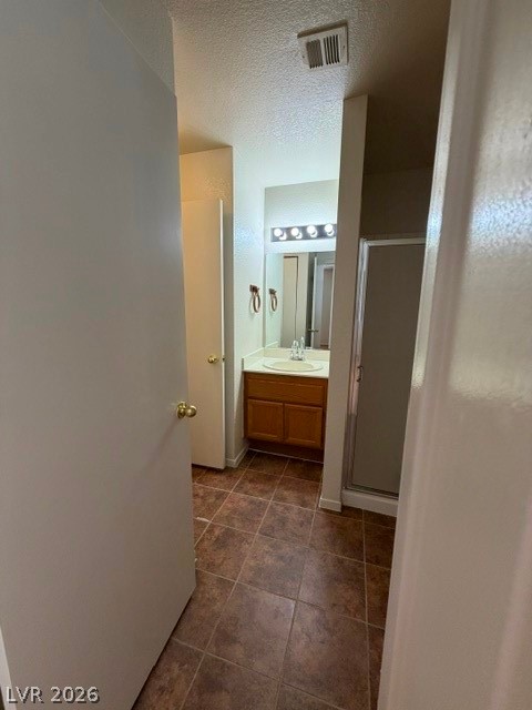 Photo 15 of 29, 2200 Highpointe Drive #201