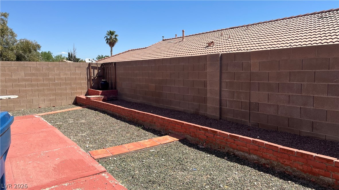 Photo 13 of 17, 10976 Vallerosa Street