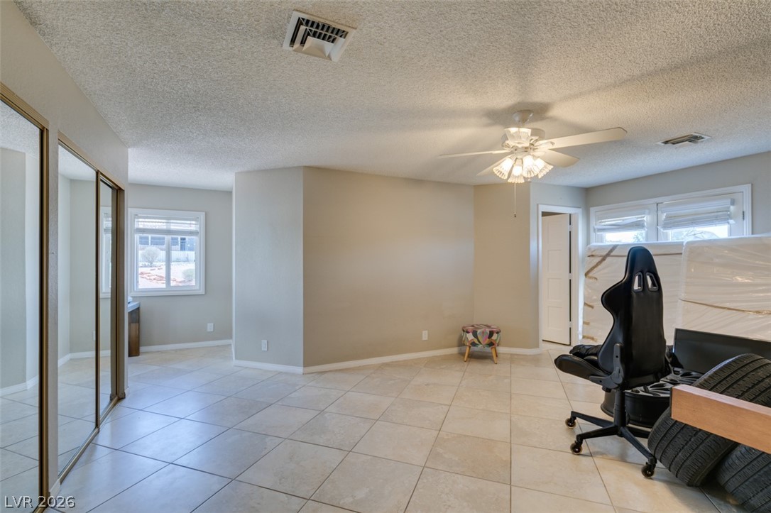 Photo 41 of 84, 892 N Hollywood Boulevard