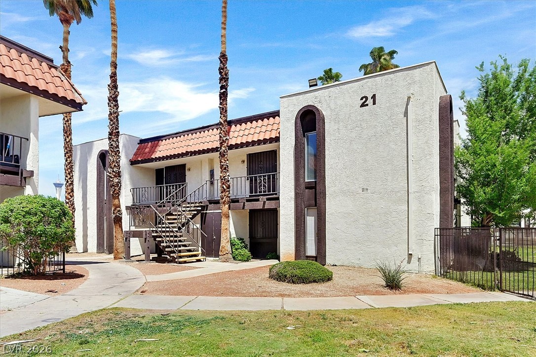 Photo 16 of 19, 1405 Vegas Valley Drive #208