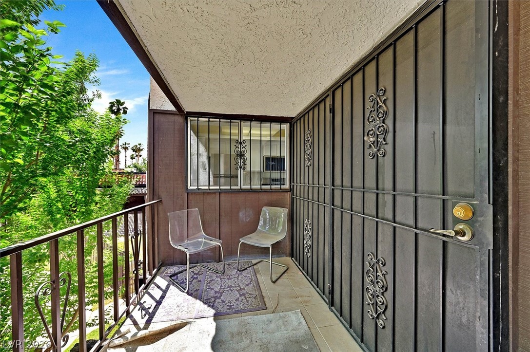 Photo 14 of 19, 1405 Vegas Valley Drive #208