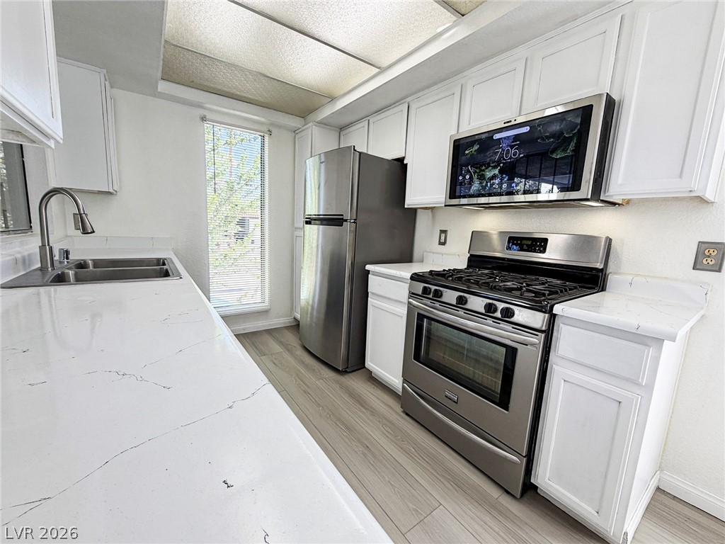 Photo 7 of 19, 1405 Vegas Valley Drive #208