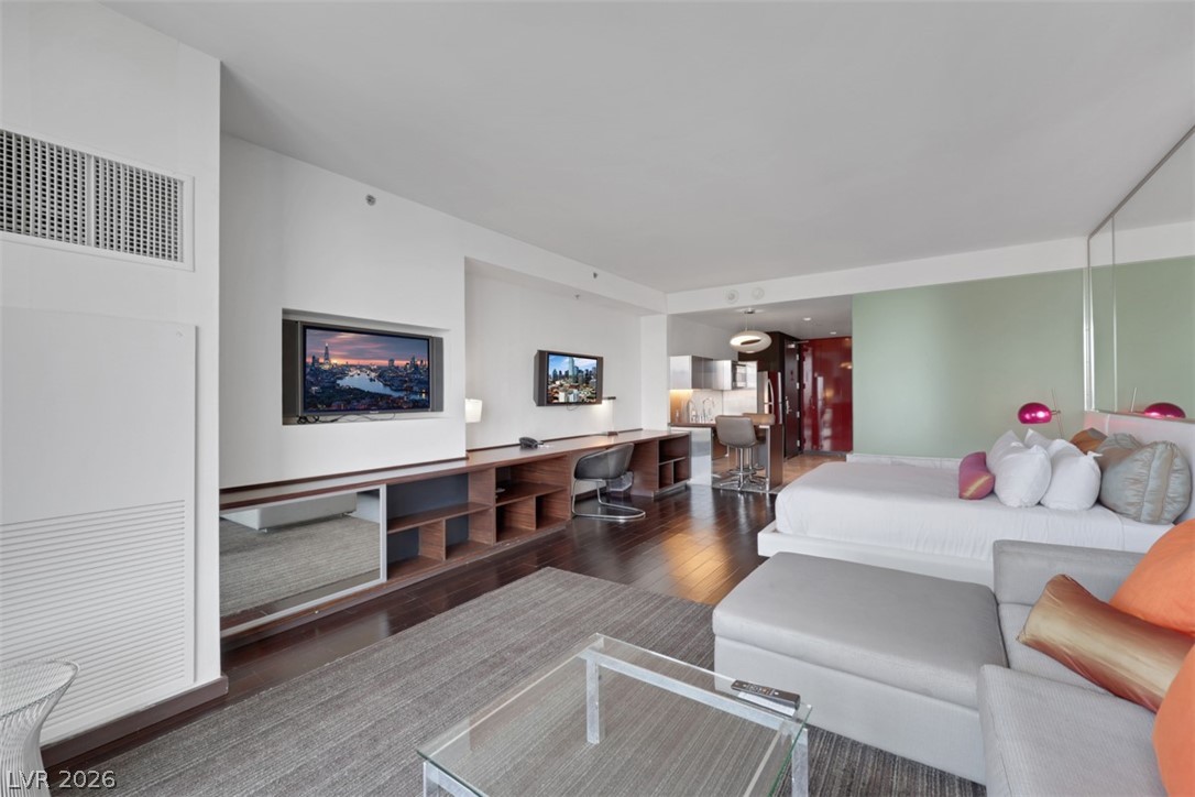 Photo 19 of 28, 4381 W Flamingo Road #3003