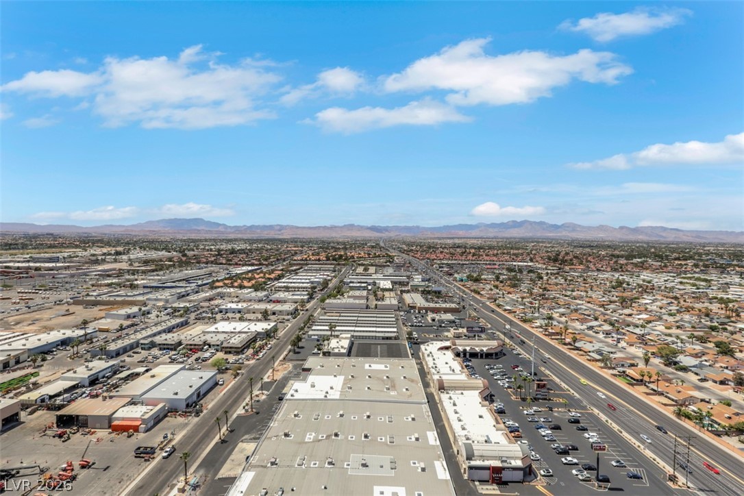 Photo 23 of 28, 4381 W Flamingo Road #3003
