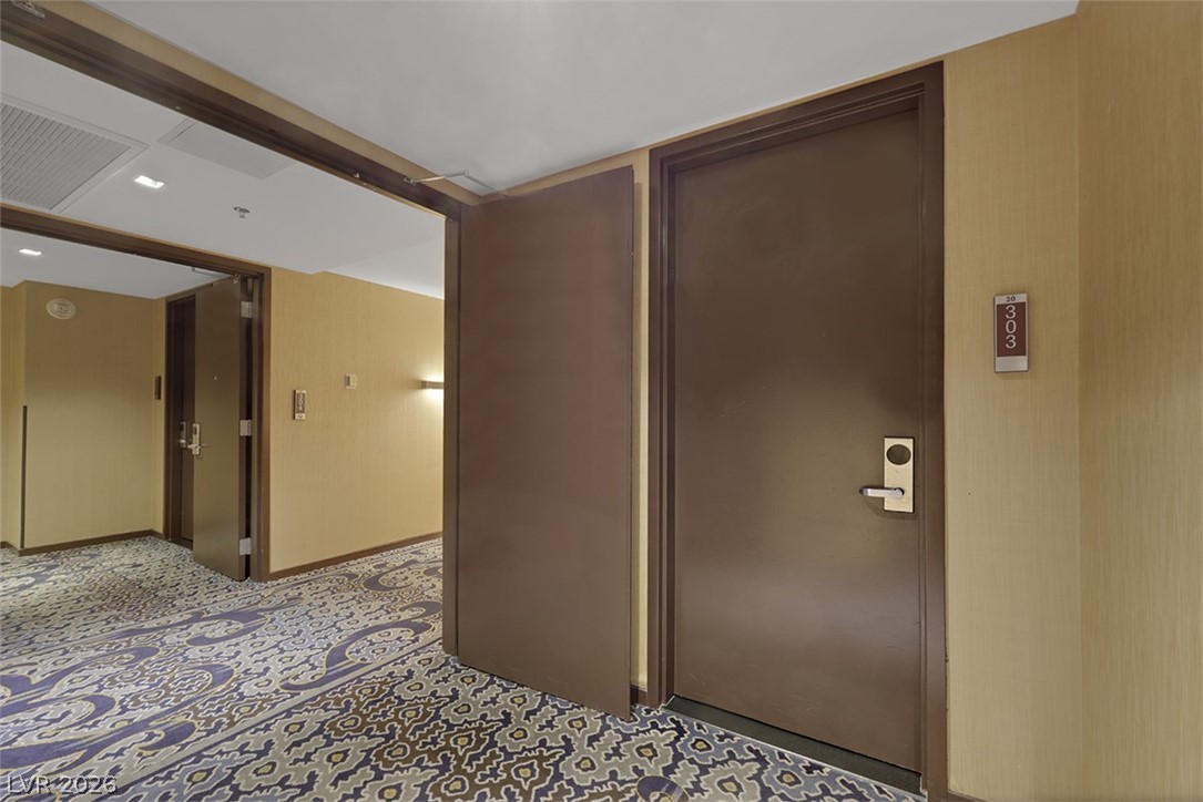 Photo 27 of 28, 4381 W Flamingo Road #3003