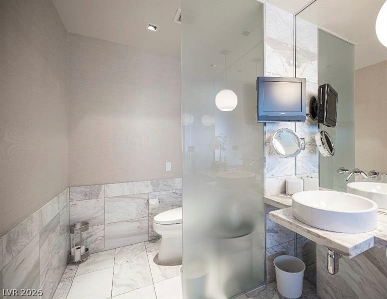 Photo 13 of 22, 4381 W Flamingo Road #5007