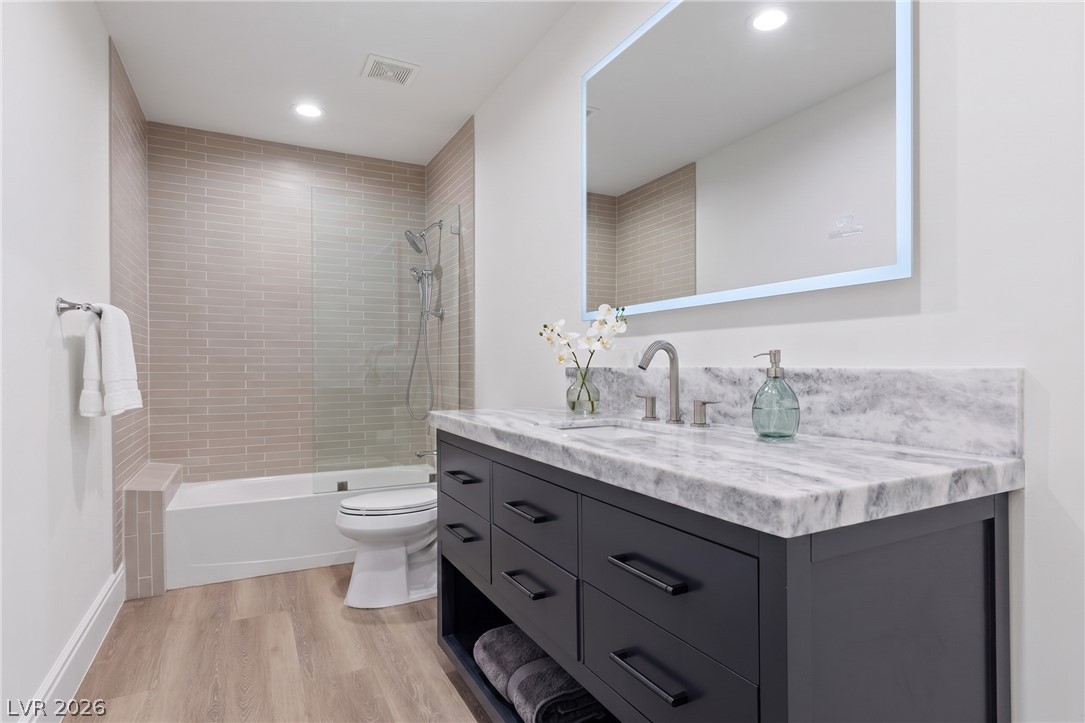 Photo 15 of 44, 225 Saint Elmo Circle
