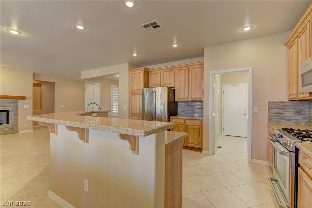 Photo 10 of 26, 4690 Denaro Drive