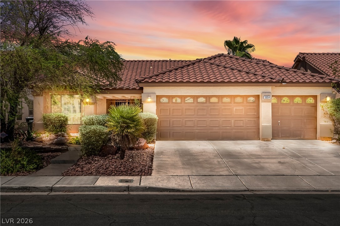 3054 Emerald Wind Street, Henderson 89052