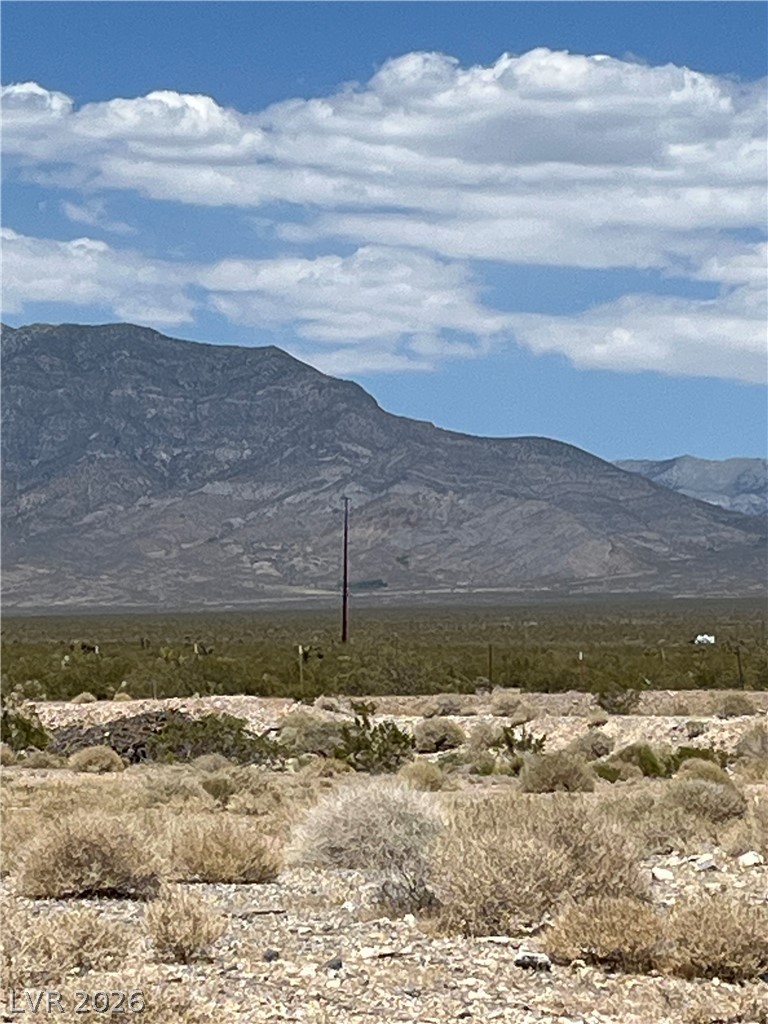 Photo 8 of 19, 101 N Powerline Road