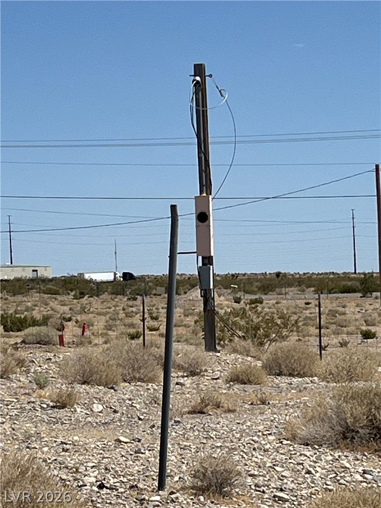 Photo 13 of 19, 101 N Powerline Road