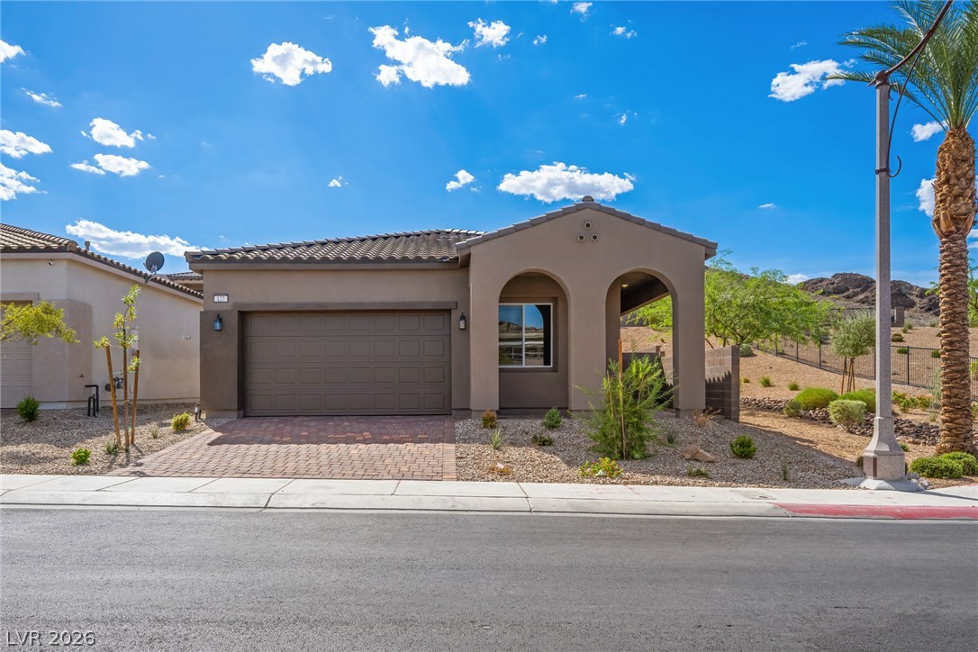 127 Ibiza Lake Drive, Henderson 89011