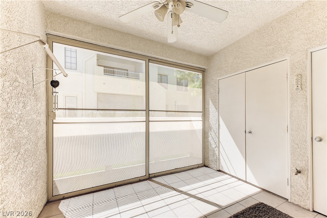Photo 16 of 31, 4835 S Torrey Pines Drive #104