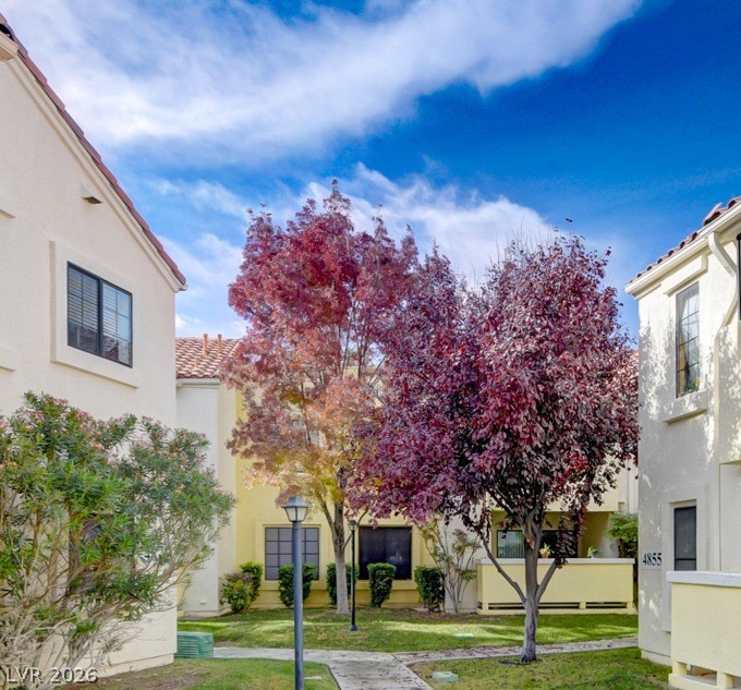 Photo 26 of 31, 4835 S Torrey Pines Drive #104