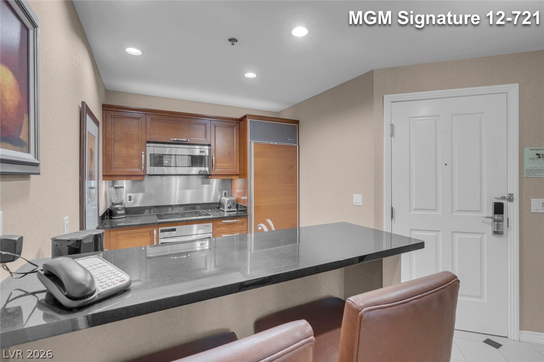 Photo 26 of 58, 135 E Harmon Avenue #1221