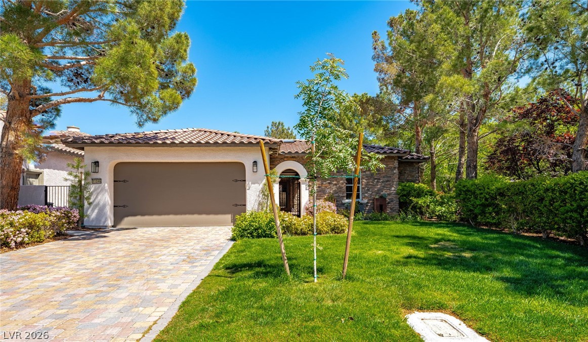 11846 WATERFORD CASTLE Court, Las Vegas 89141