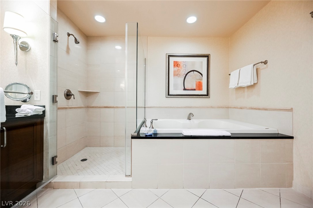 Photo 22 of 56, 125 E HARMON Avenue #3309