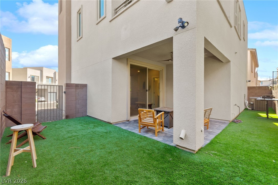 Photo 6 of 42, 667 Angel Aura Street