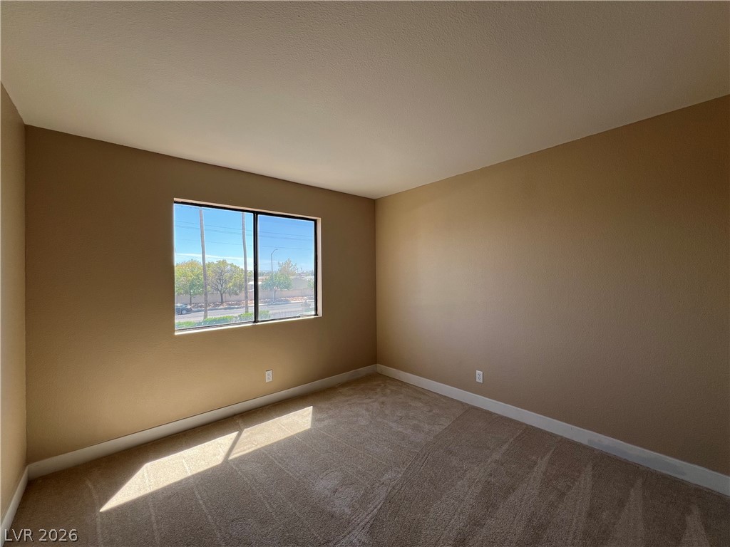 Photo 17 of 35, 2982 Juniper Hills Boulevard #201