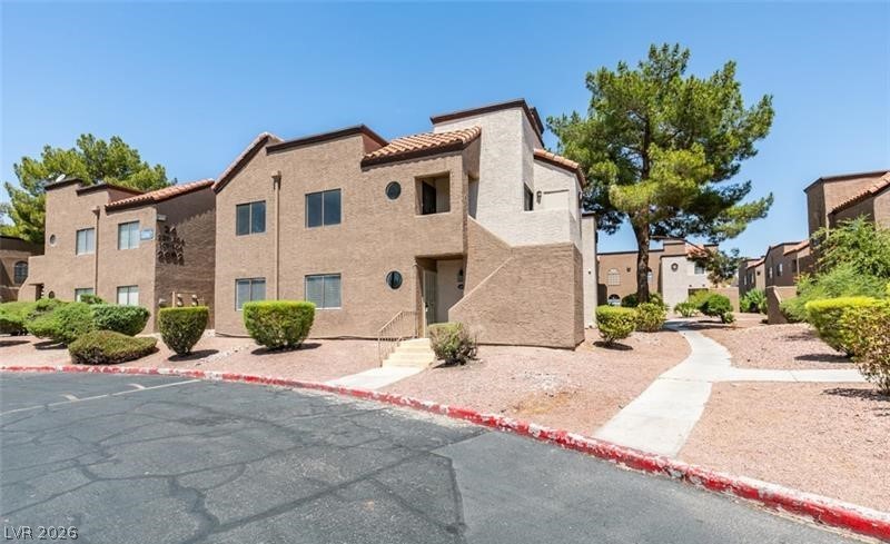 Photo 22 of 35, 2982 Juniper Hills Boulevard #201