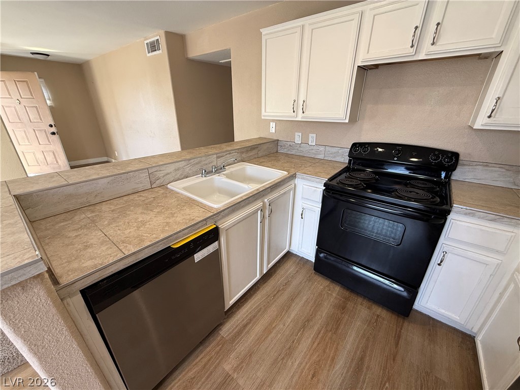 Photo 5 of 2982 Juniper Hills Boulevard #201