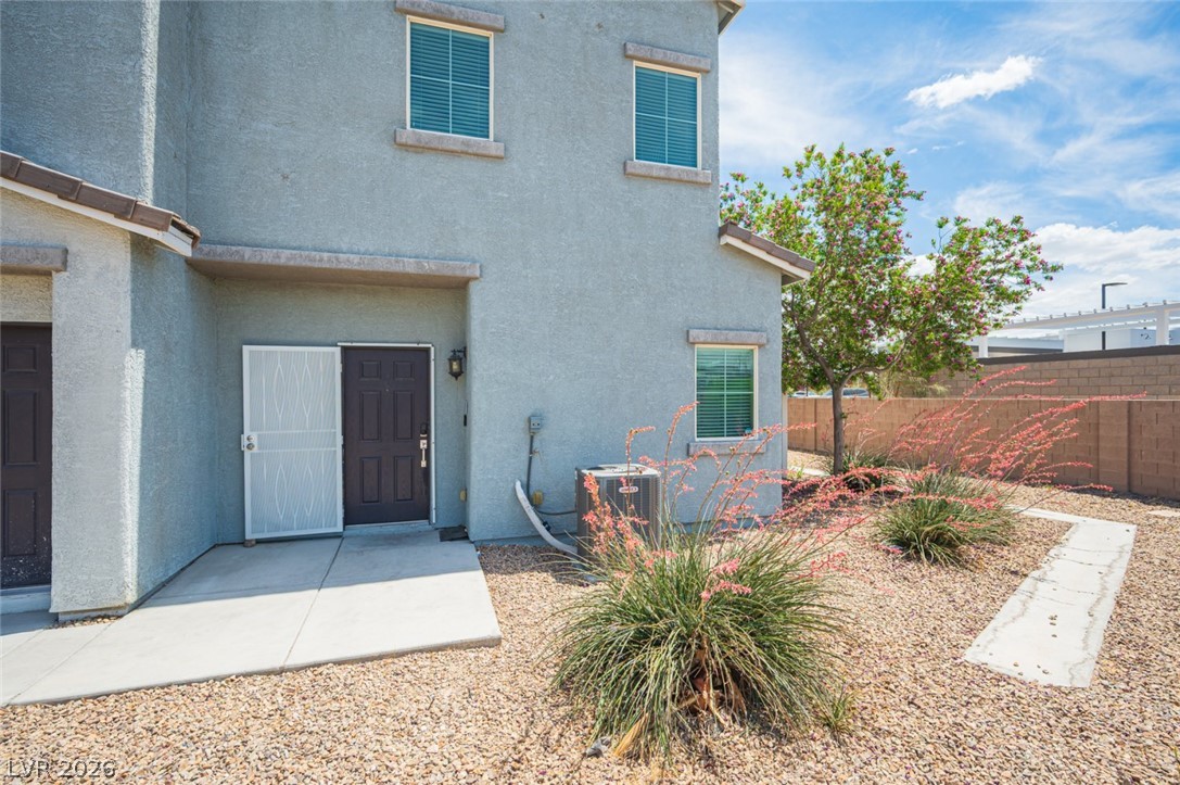 Photo 5 of 5565 Autumn Cliffs Way