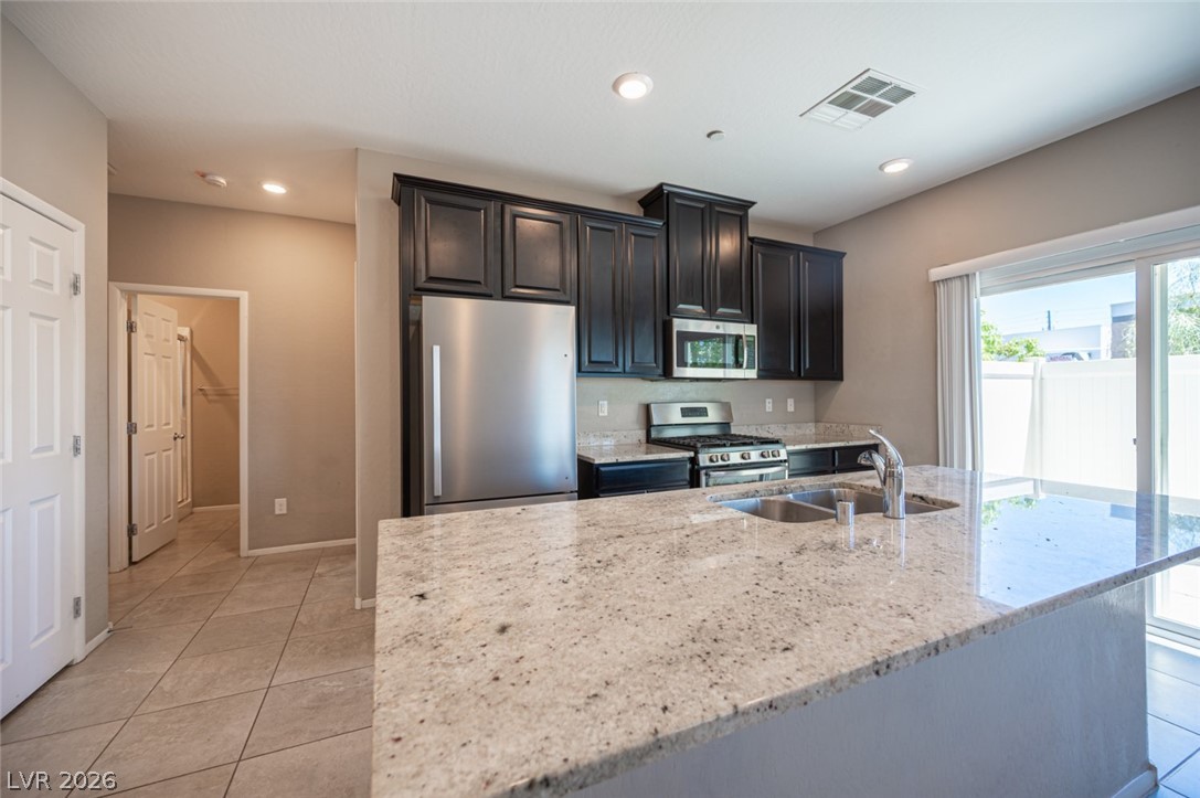Photo 10 of 67, 5565 Autumn Cliffs Way