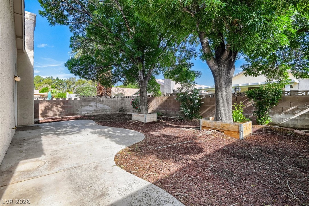 Photo 31 of 33, 7116 Overhill Avenue