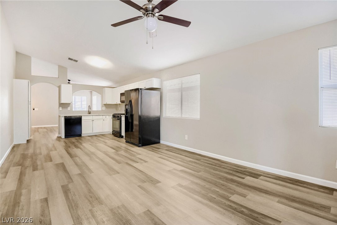 Photo 16 of 33, 7116 Overhill Avenue