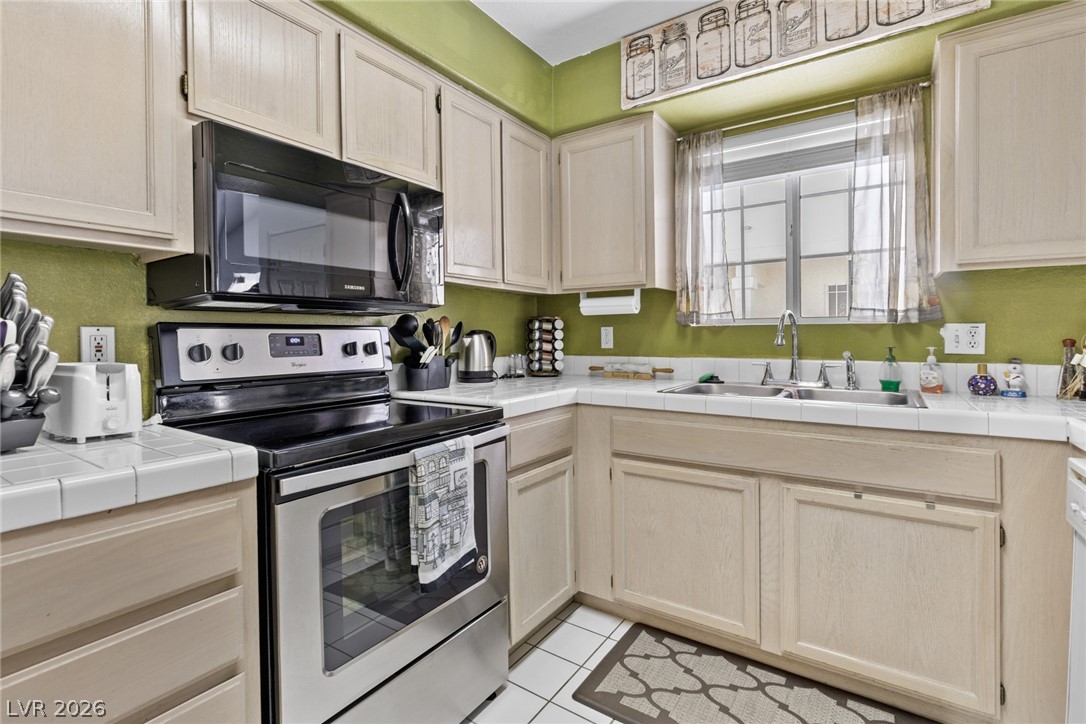 Photo 3 of 2725 S Nellis Boulevard #2137