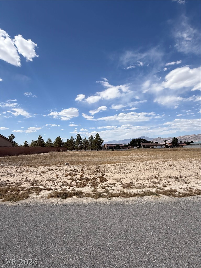 5280 E CHASEMOOR Street, Pahrump 89061