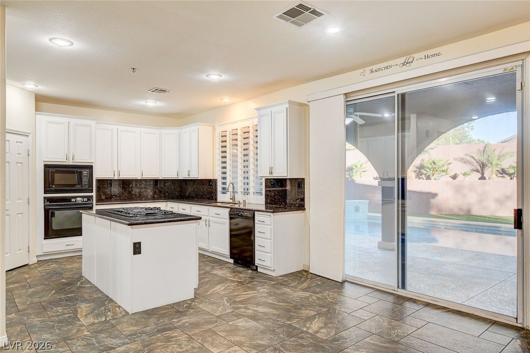 Photo 13 of 52, 10798 Chillingham Drive
