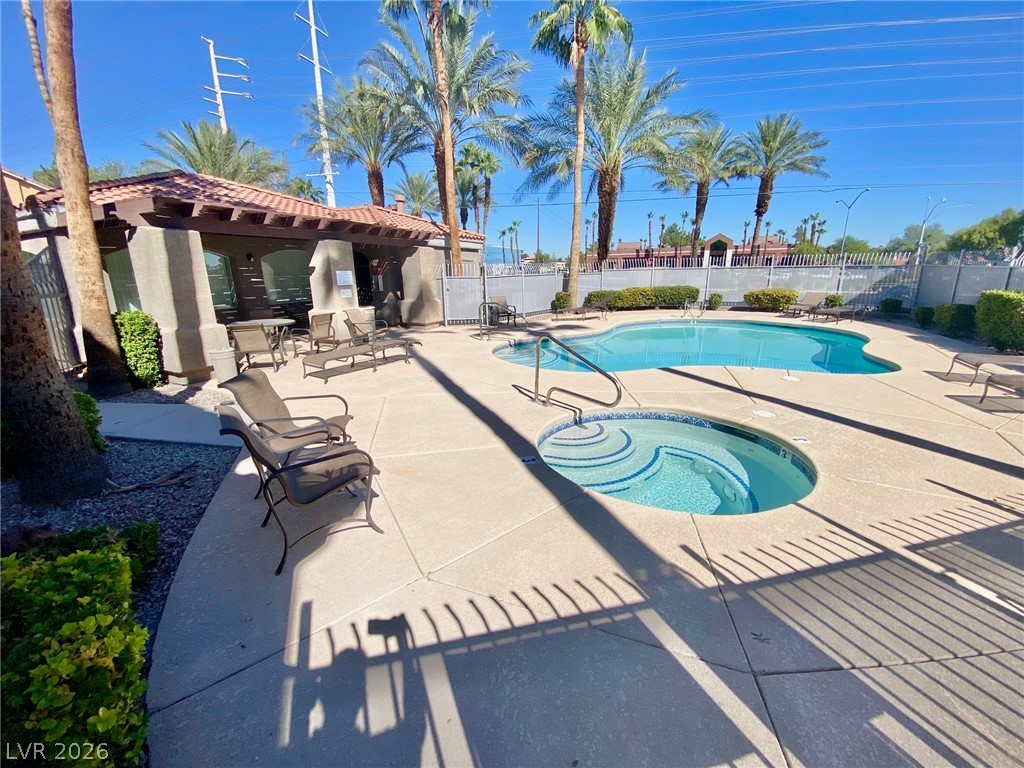 Photo 2 of 5525 W Flamingo Road #2009