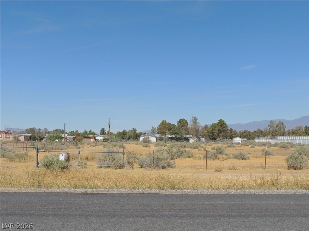 Photo 13 of 16, 1580 Thousandaire Boulevard