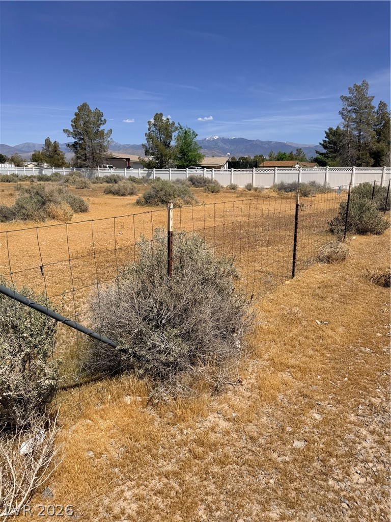 Photo 4 of 1580 Thousandaire Boulevard