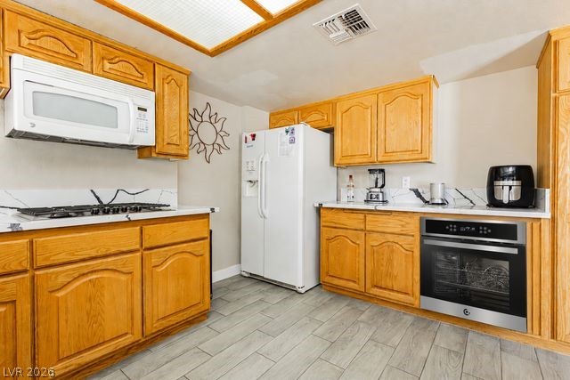 Photo 8 of 37, 5445 El Roble Court